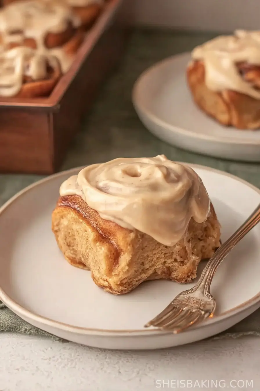 Gingerbread Cinnamon Rolls